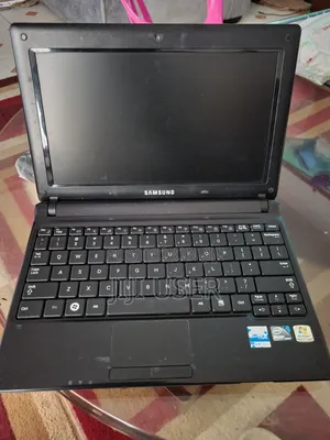 Laptop Samsung NP-N102S 4GB Intel Atom HDD+SSD 256GB