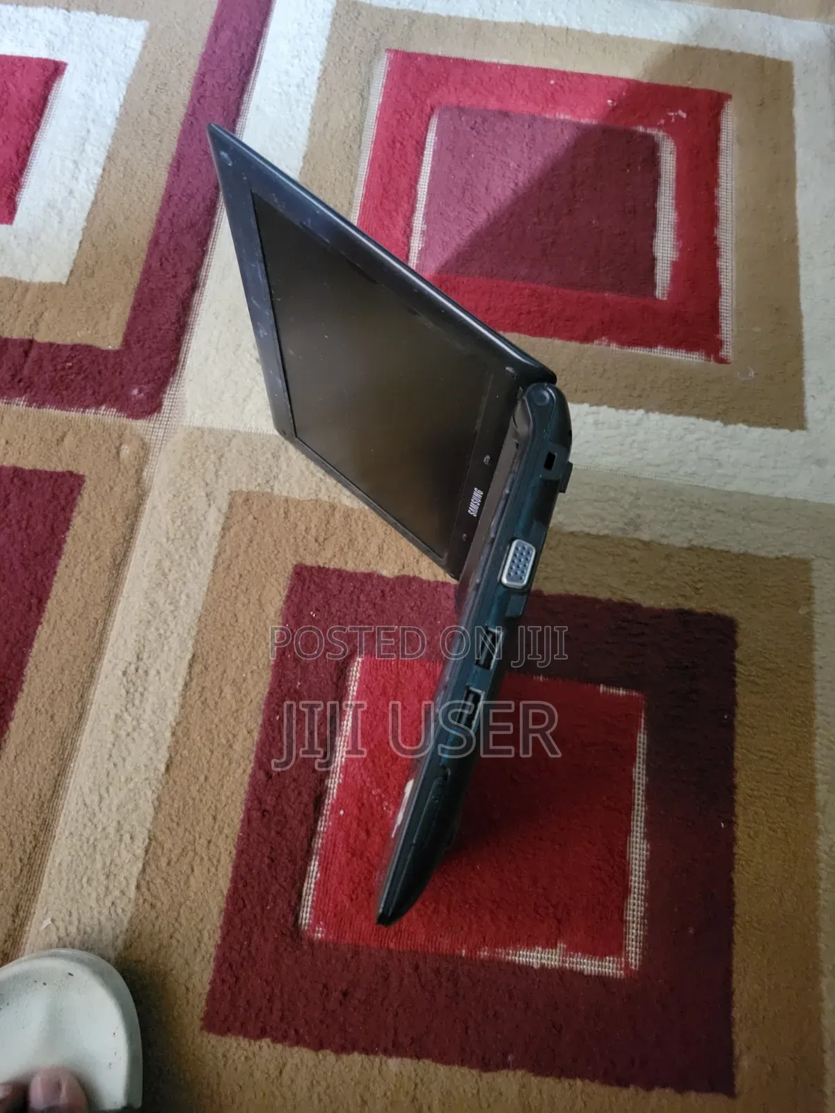 Laptop Samsung NP-N102S 4GB Intel Atom HDD+SSD 256GB