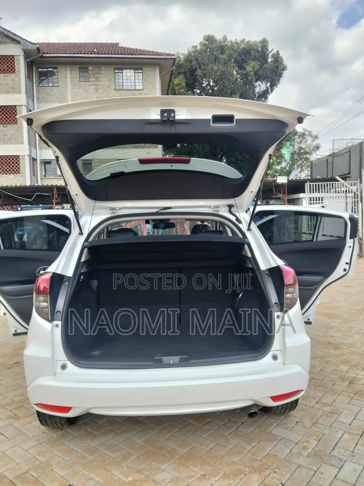 Honda Vezel 2018 White