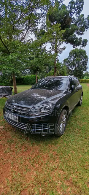 Volkswagen Touareg V6 Executive 2013 Black