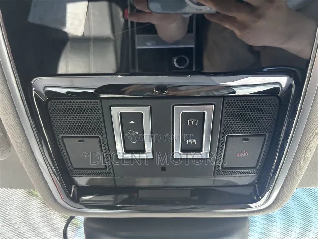 Land Rover Range Rover Velar 2019 White