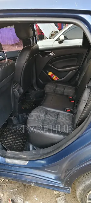 Mercedes-Benz B-Class 2012 Blue