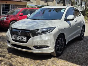 Honda Vezel 2016 White