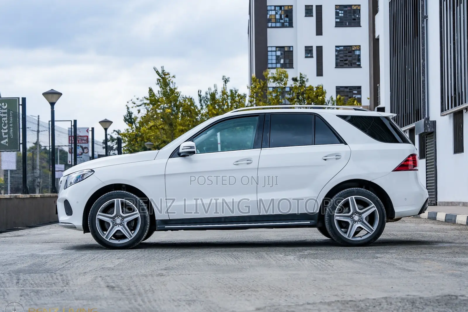 Mercedes-Benz GLE-Class GLE 350d 4MATIC 2016 White