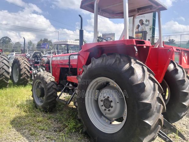 Massey Ferguson MF 375 4x4 - thumbnail 2
