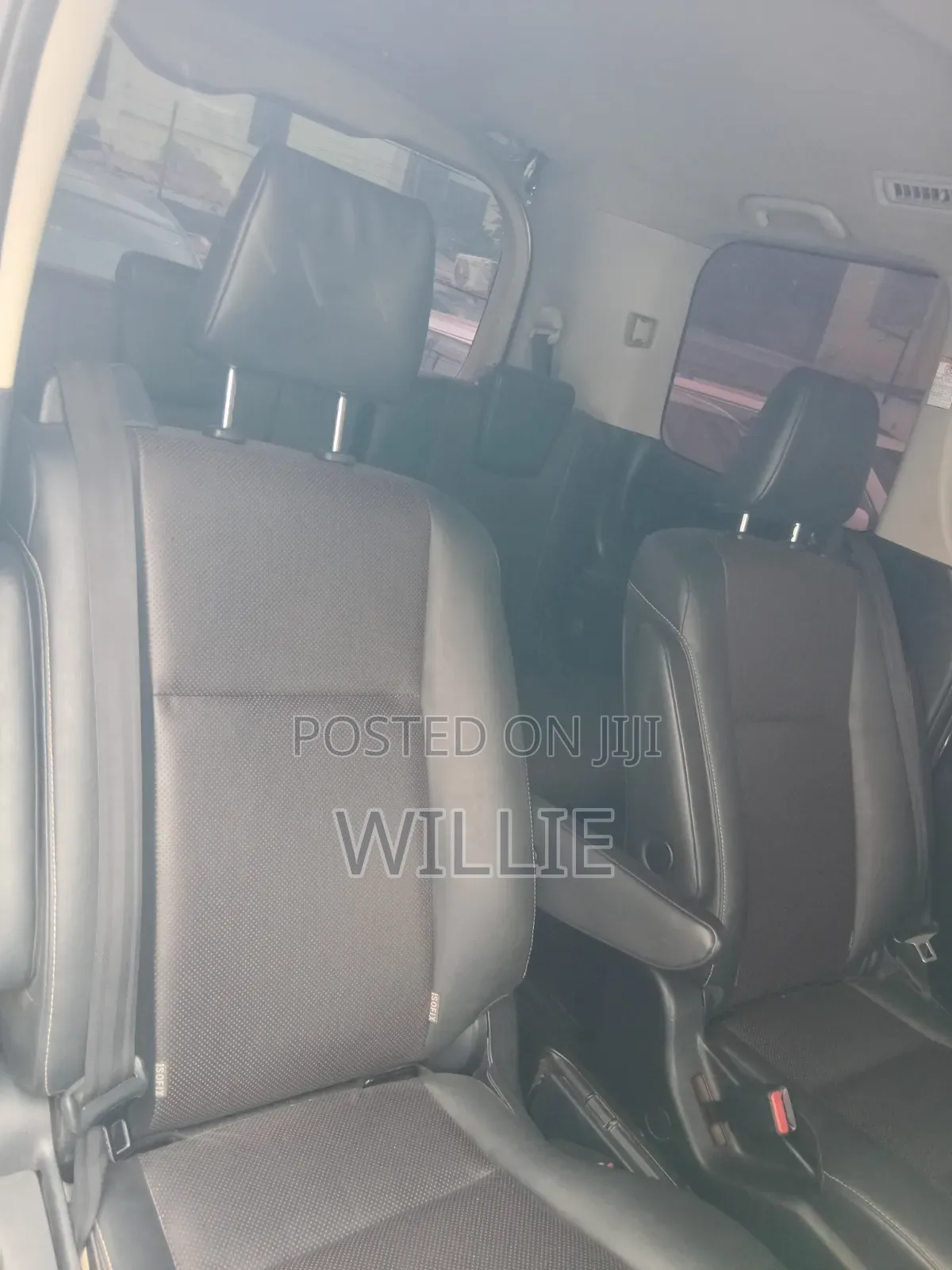 Toyota Noah 2016 Silver