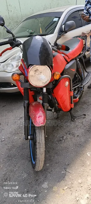Bajaj Boxer 150 UG 2024 Red