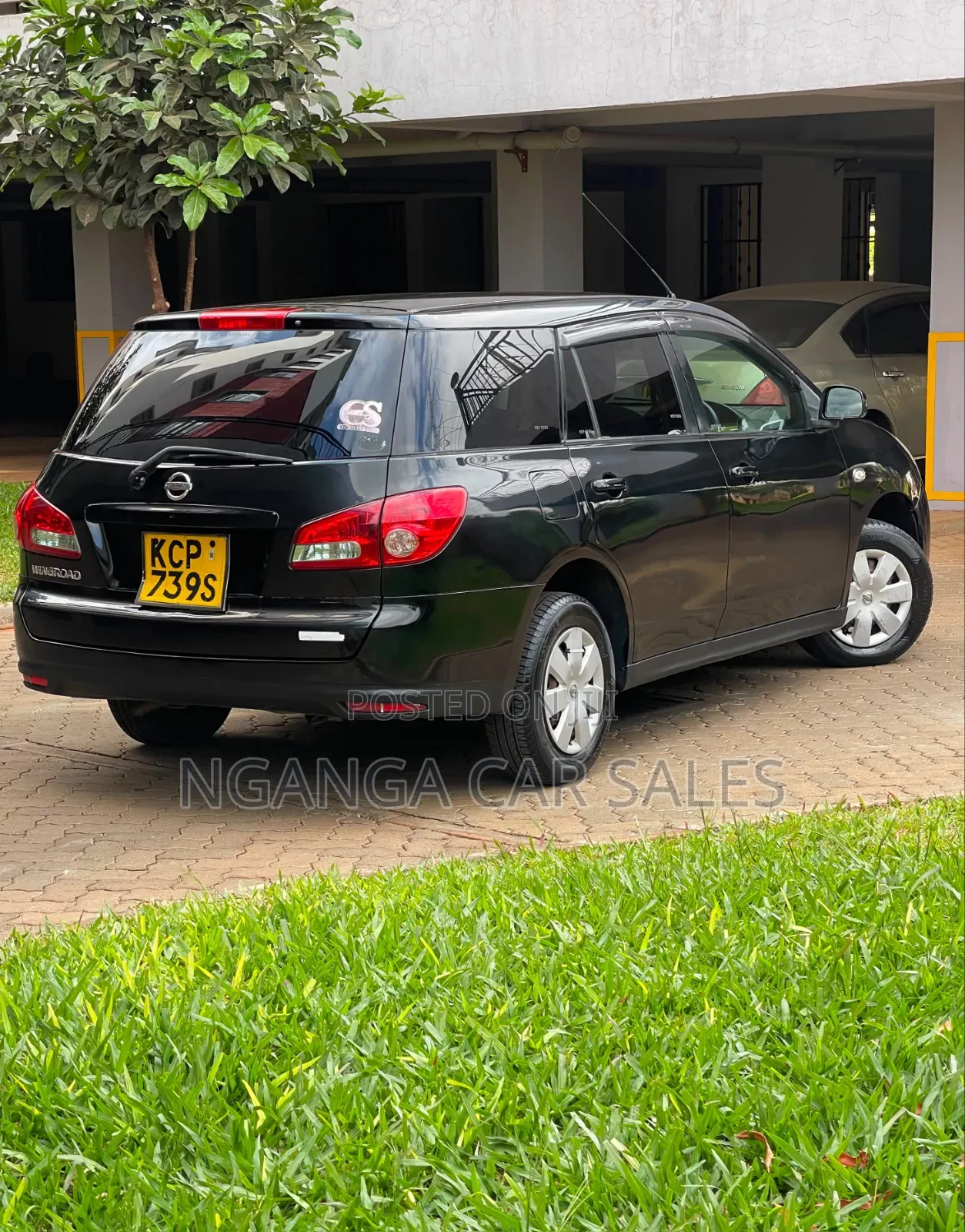 Nissan Wingroad 2012 Black