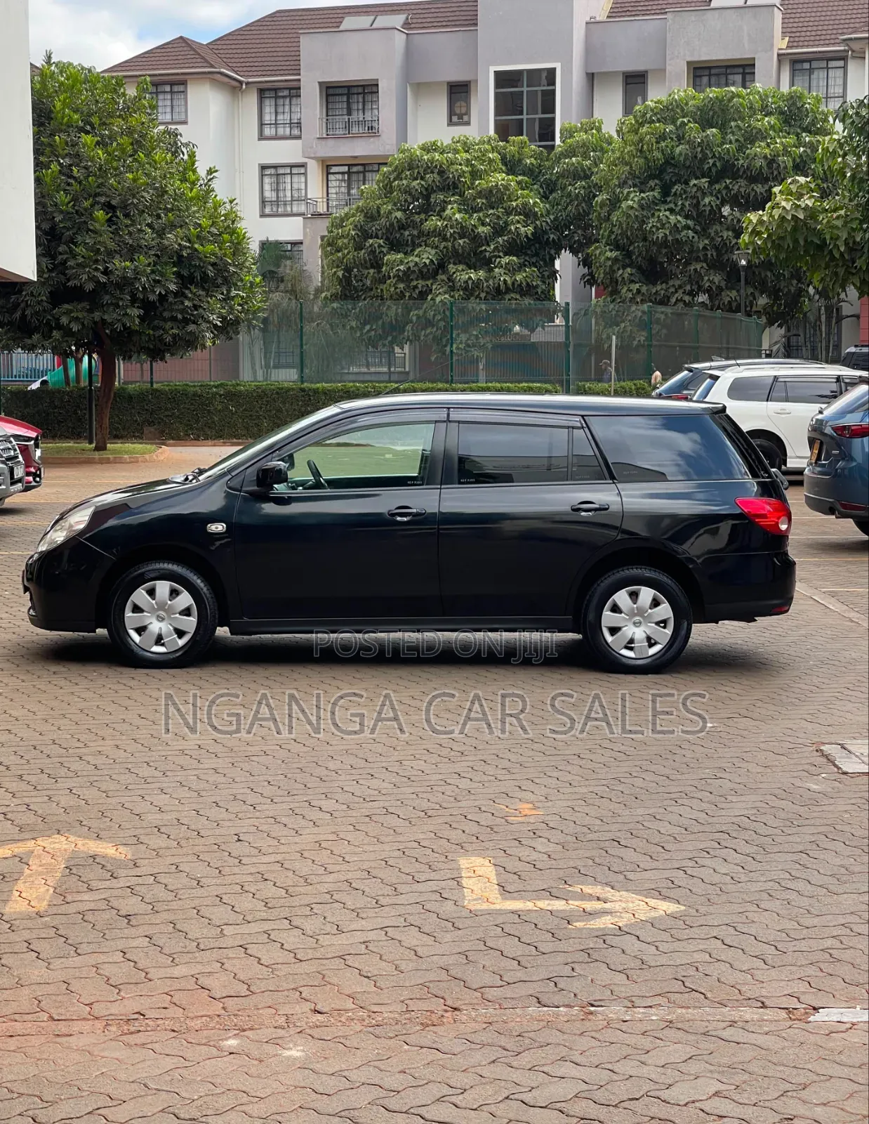 Nissan Wingroad 2012 Black