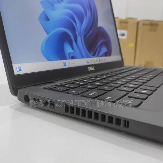 Laptop Dell Latitude 5400 8GB Intel Core i7 SSD 256GB