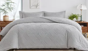 Maroon Amd White, Quality Tufted Adult Duvets