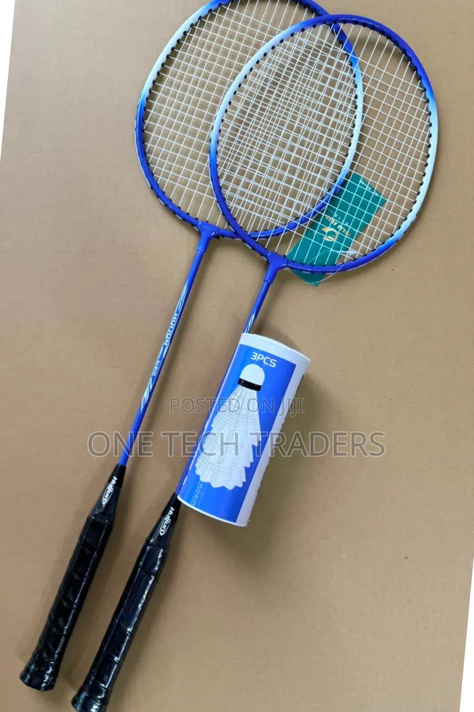 Tennis Racket With 3 Balls