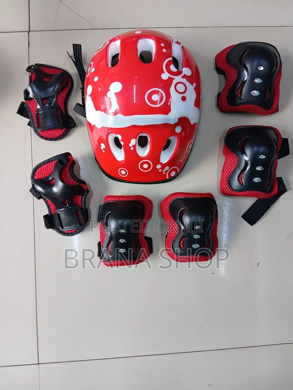 Kids Red Helmet – Stylish, Comfortable Protective