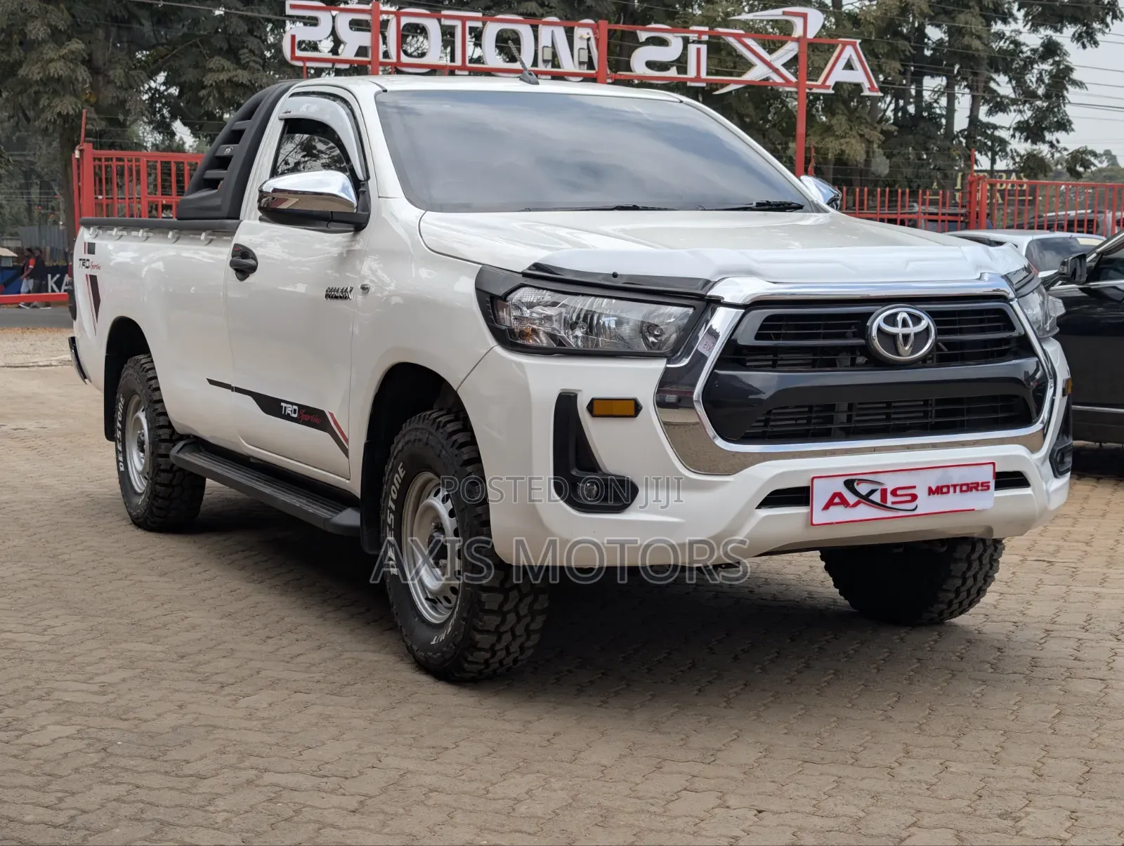 Toyota Hilux 2020 White