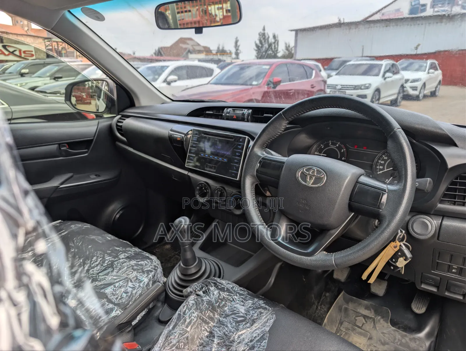 Toyota Hilux 2020 White