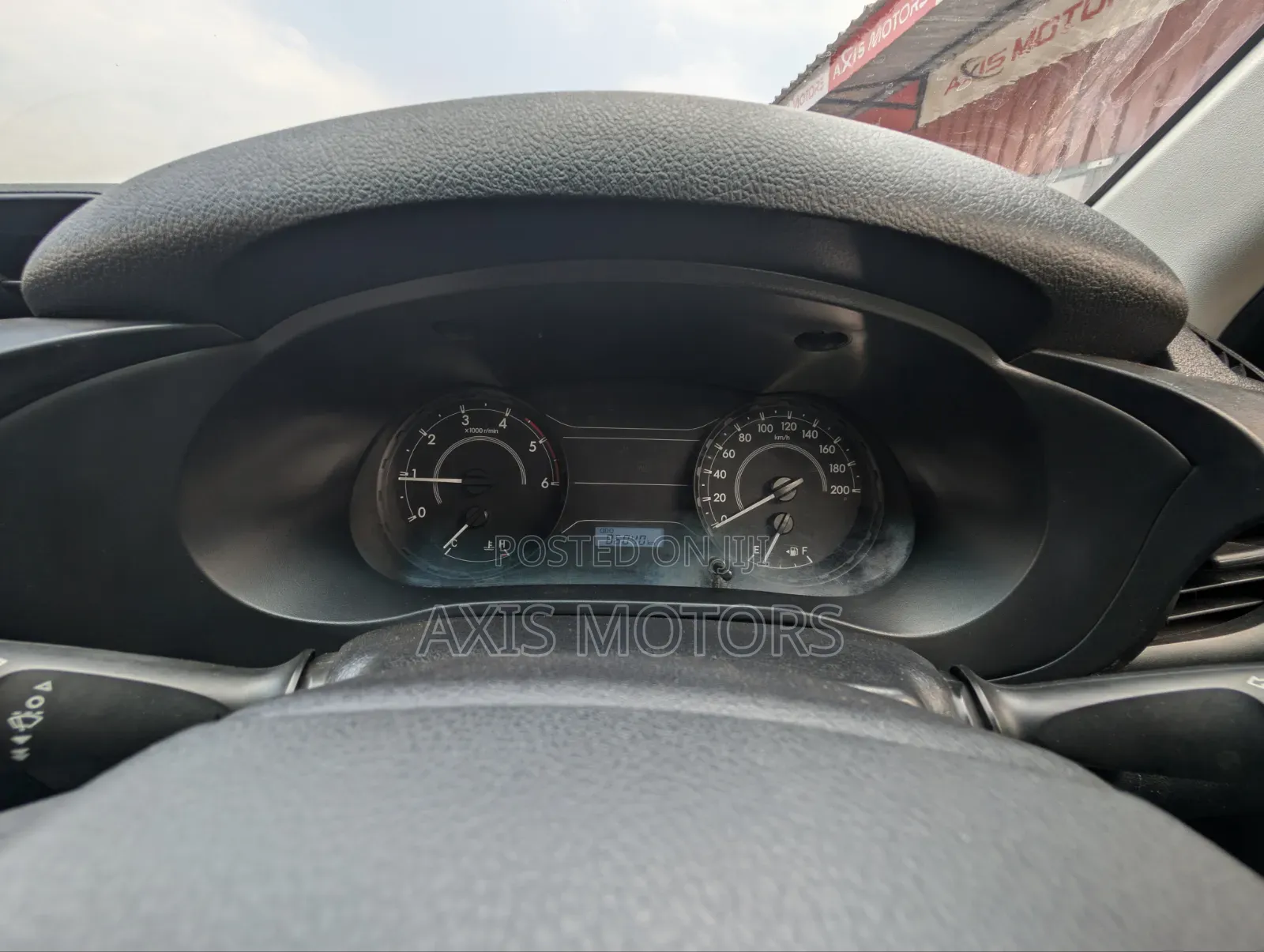 Toyota Hilux 2020 White