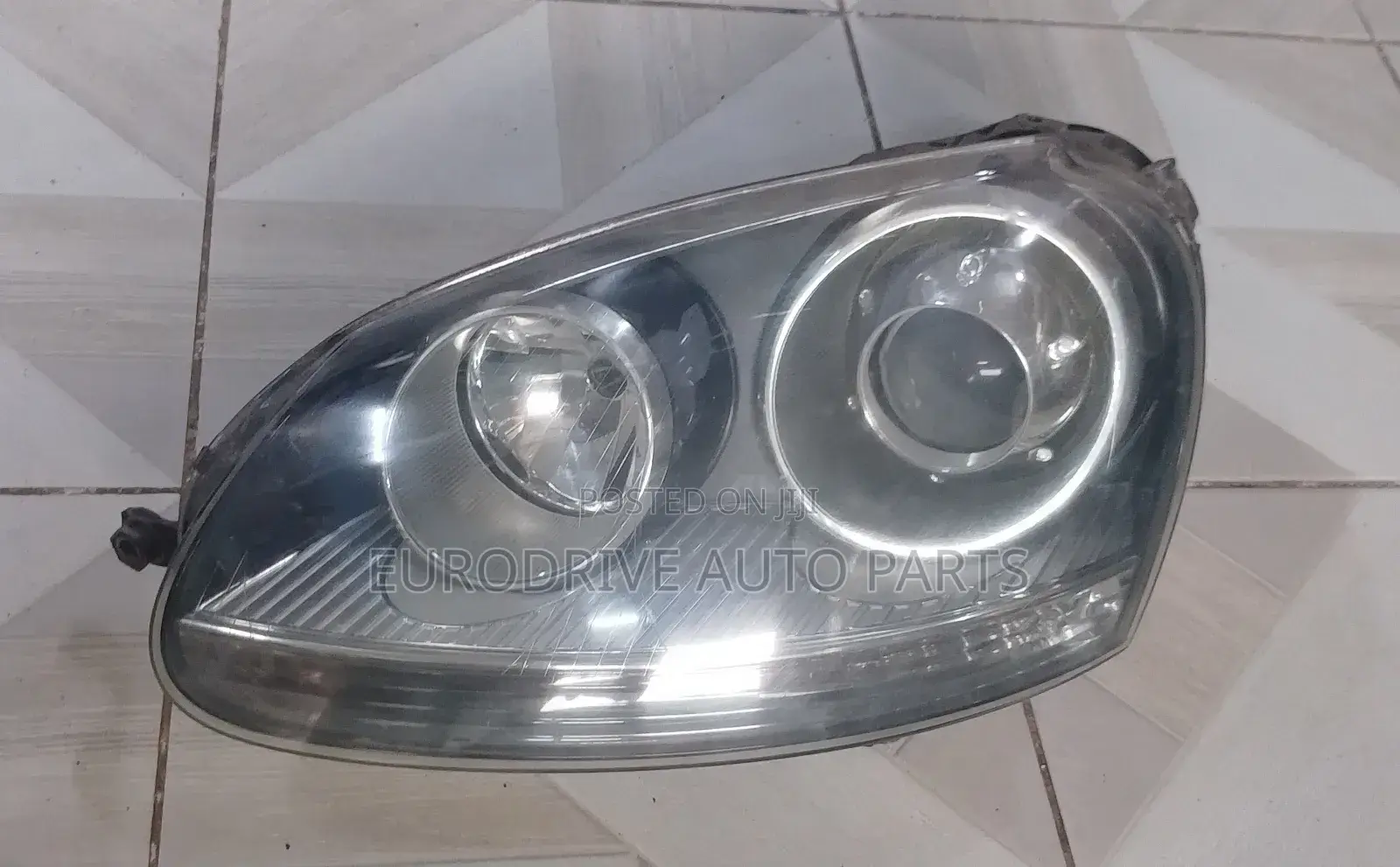 Volkswagen Golf MK5 Headlight Xenon