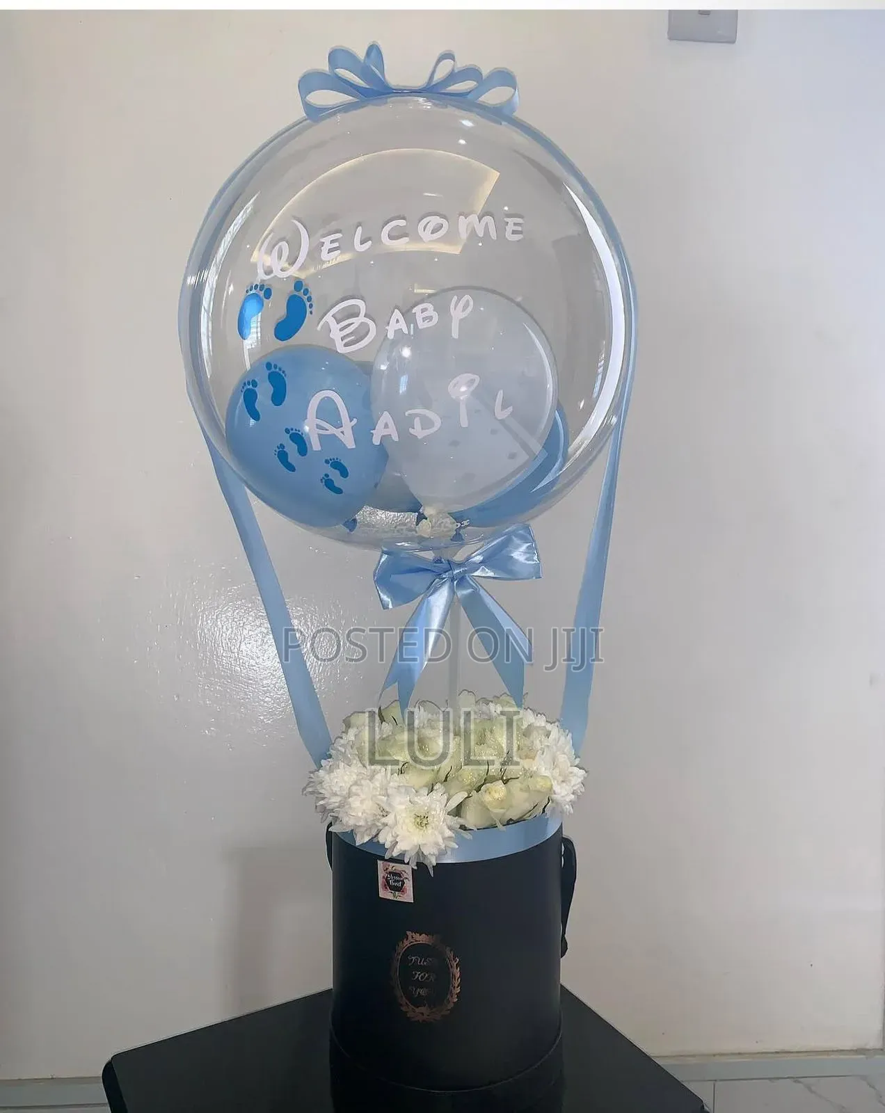 Flower Gifts With Confetti Balloon
