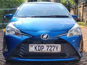 Toyota Vitz 2017 Blue