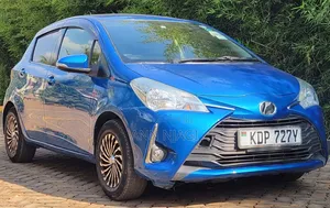 Toyota Vitz 2017 Blue