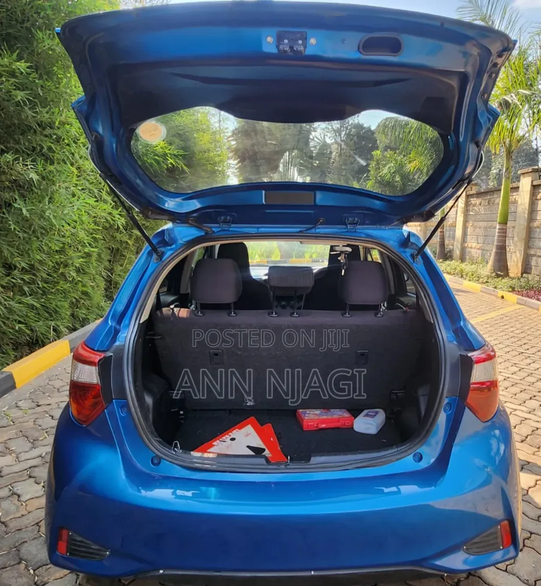 Toyota Vitz 2017 Blue