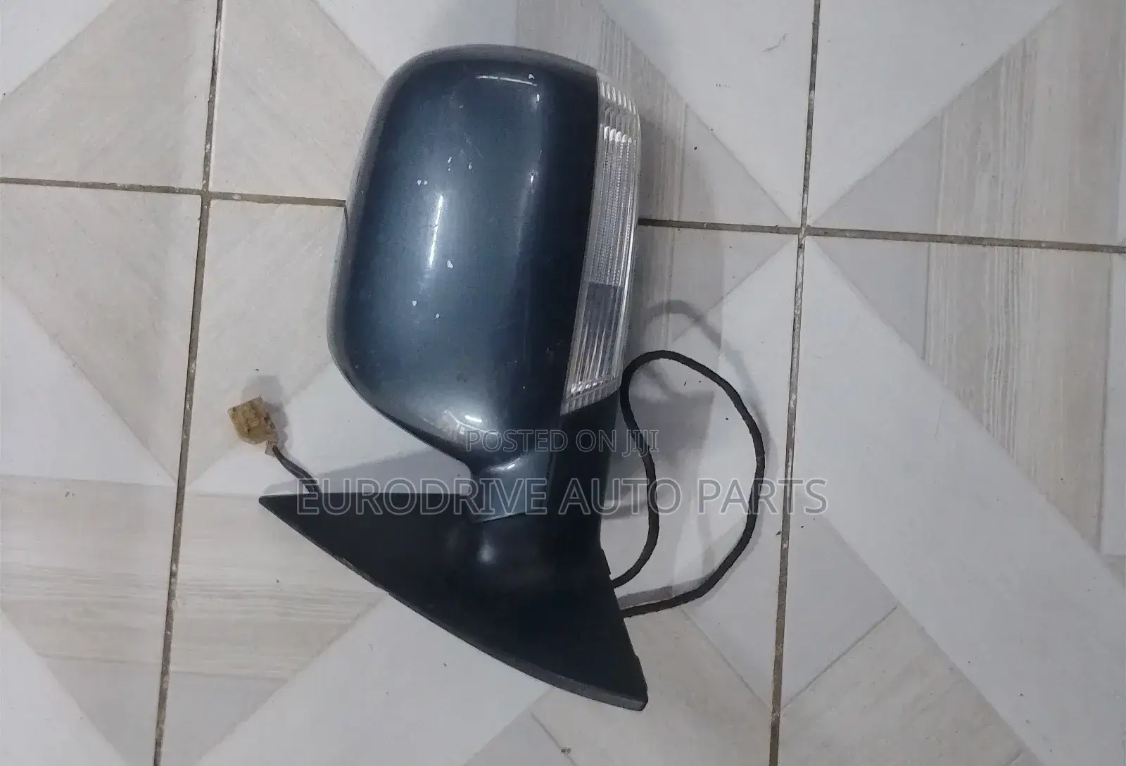 Volkswagen Touareg Side Mirror 2004-2006 Model