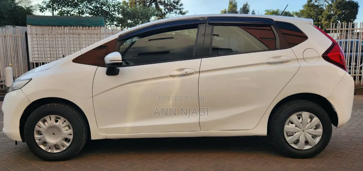 Honda Fit 2015 Pearl