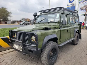 Land Rover Defender 110 2.5 TDi 2006 Green