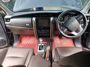 Toyota Fortuner 2018 Black