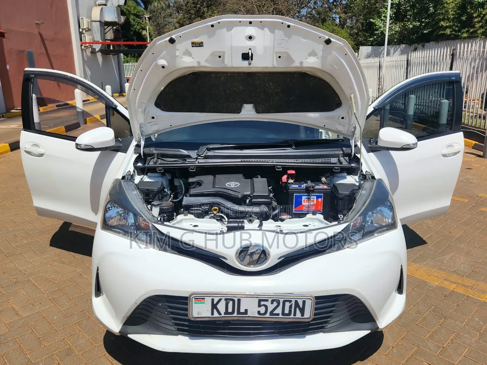 Toyota Vitz 2016 Pearl