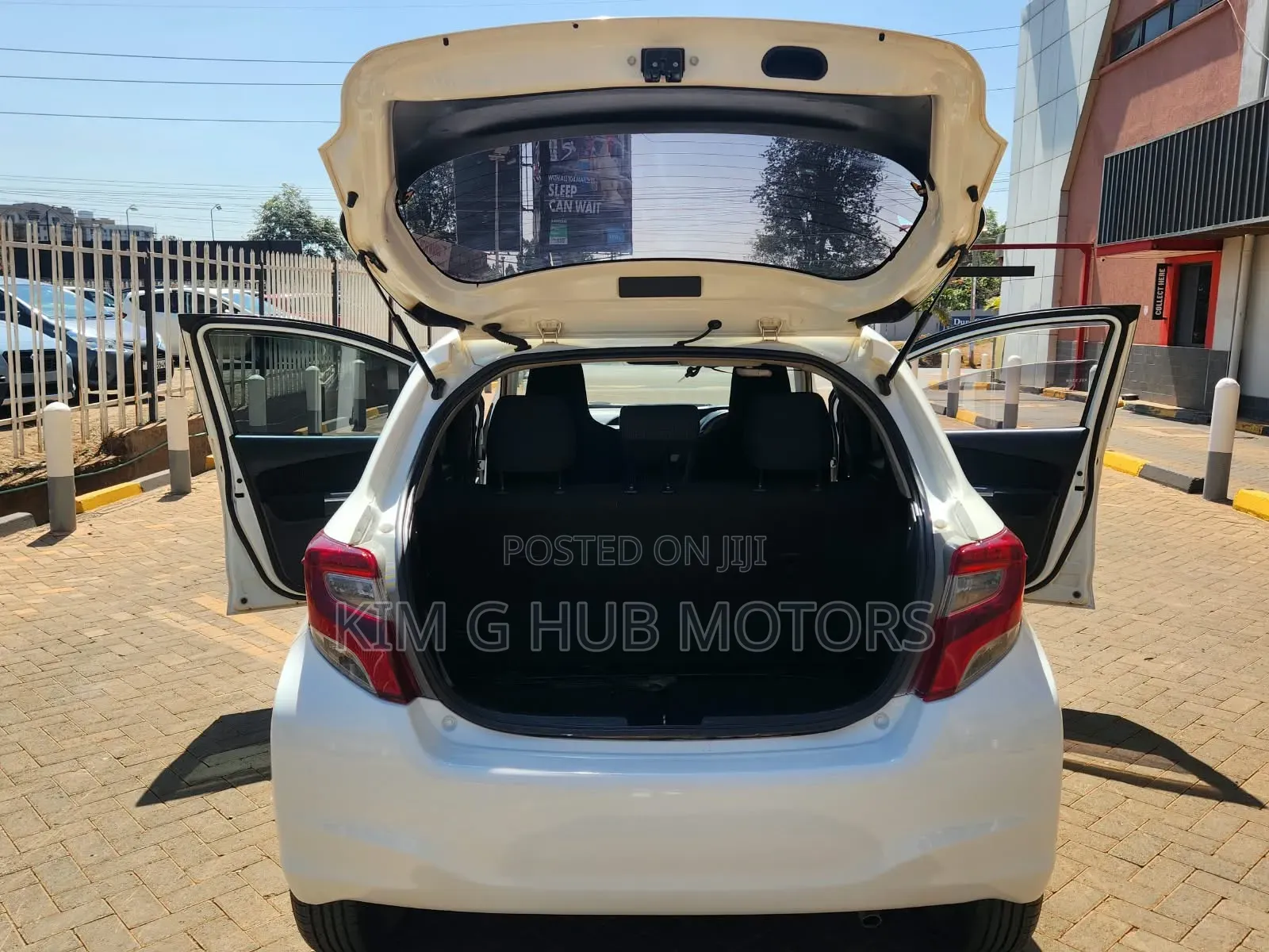 Toyota Vitz 2016 Pearl