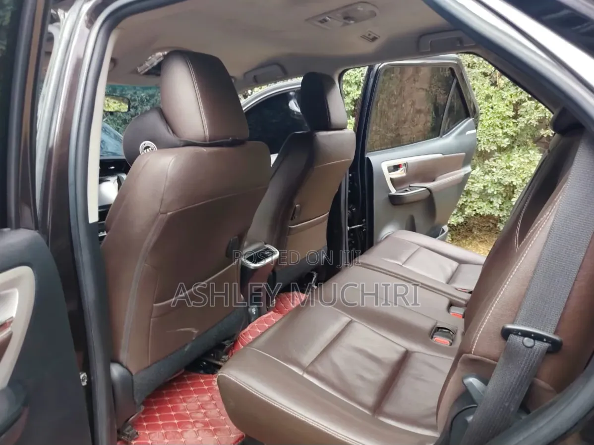 Toyota Fortuner 2018 Black