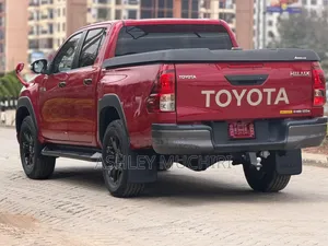 Toyota Hilux 2019 Red