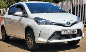 Toyota Vitz 2016 Pearl