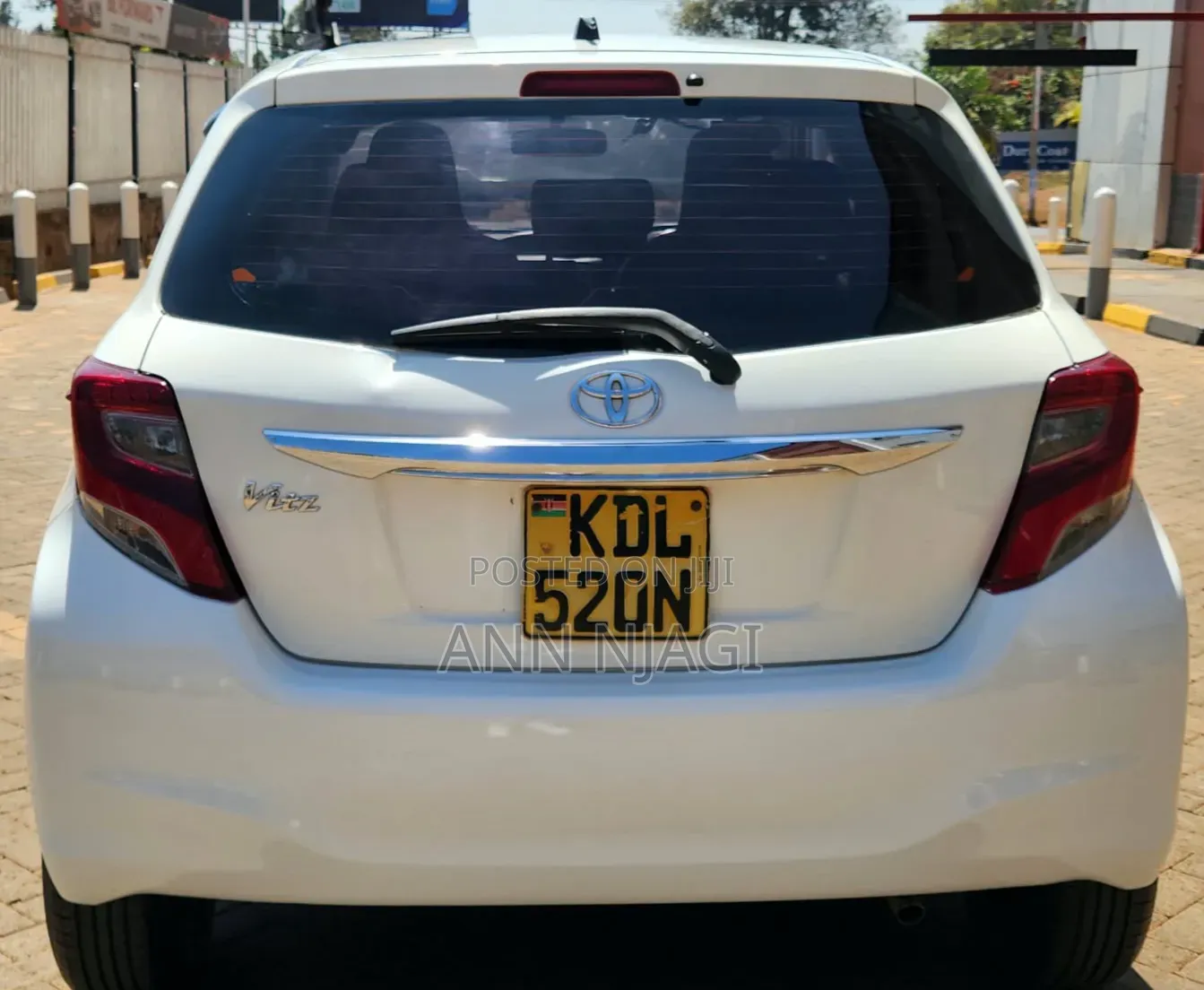 Toyota Vitz 2016 Pearl
