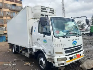 Refrigerated Mitsubishi Fuso Fighter 2012 White
