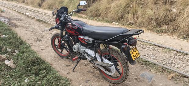 Bajaj Boxer 150 UG 2025 Red - thumbnail 2