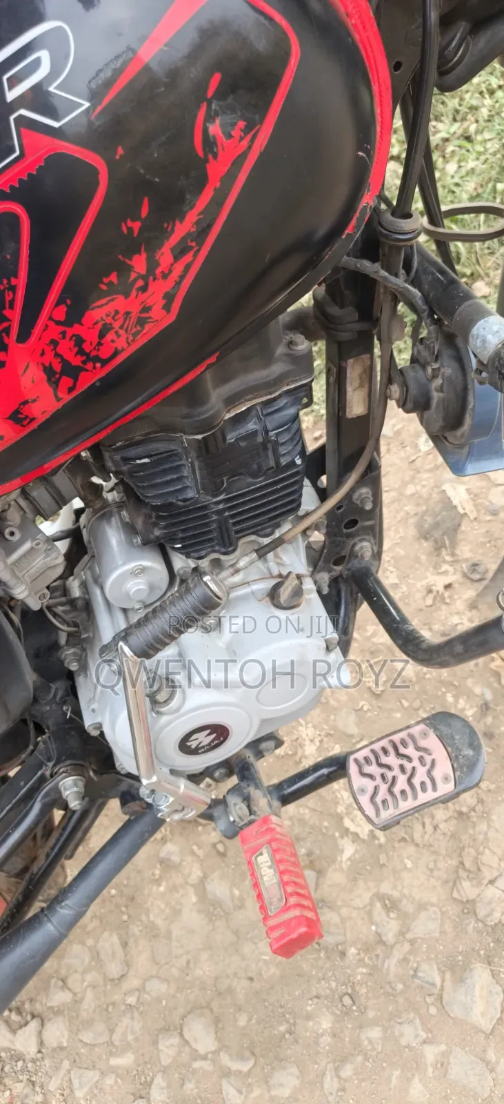 Bajaj Boxer 150 UG 2025 Red
