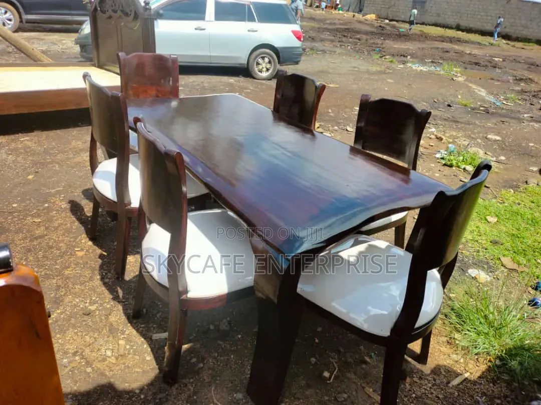 Mahogany 6seater Curved