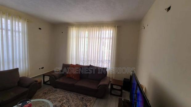 Beautiful Curtains Sheers With Graceful Movement. - thumbnail 2
