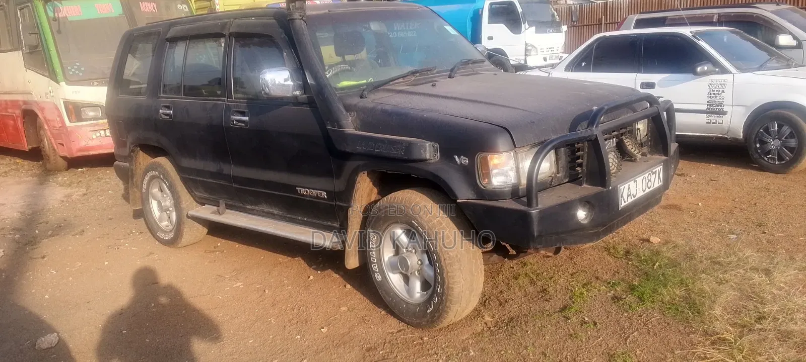 Isuzu Trooper 2000 Black