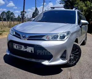 Toyota Corolla Fielder 2016 Silver