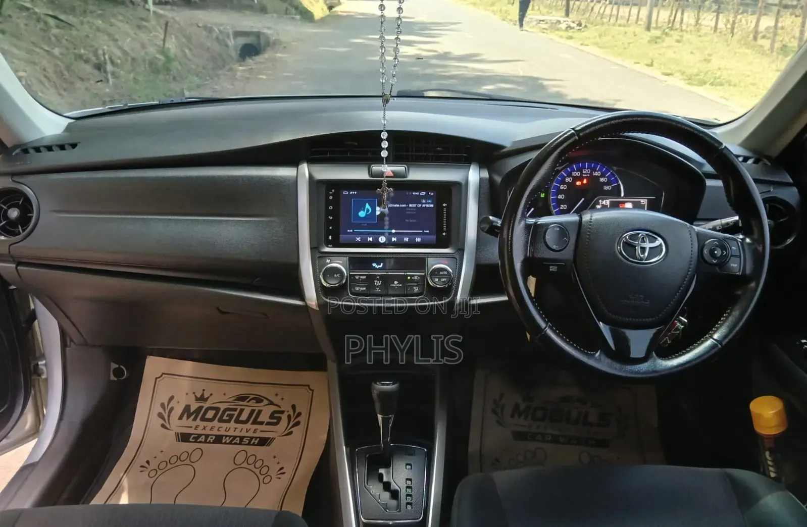 Toyota Corolla Fielder 2016 Silver
