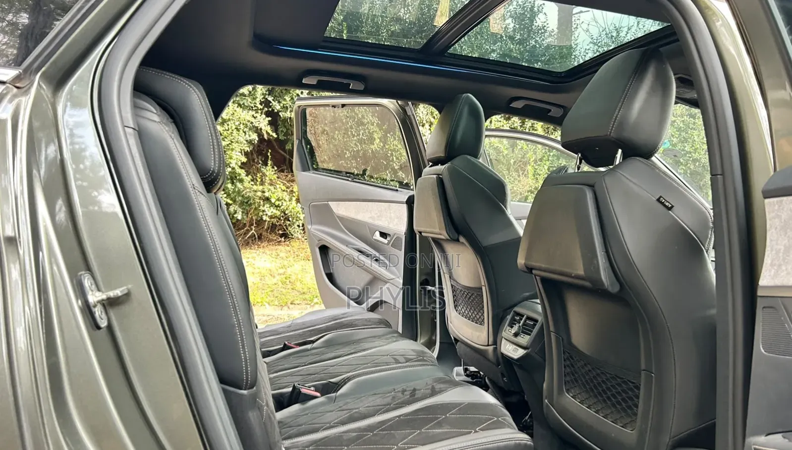 Peugeot 5008 2018 Green