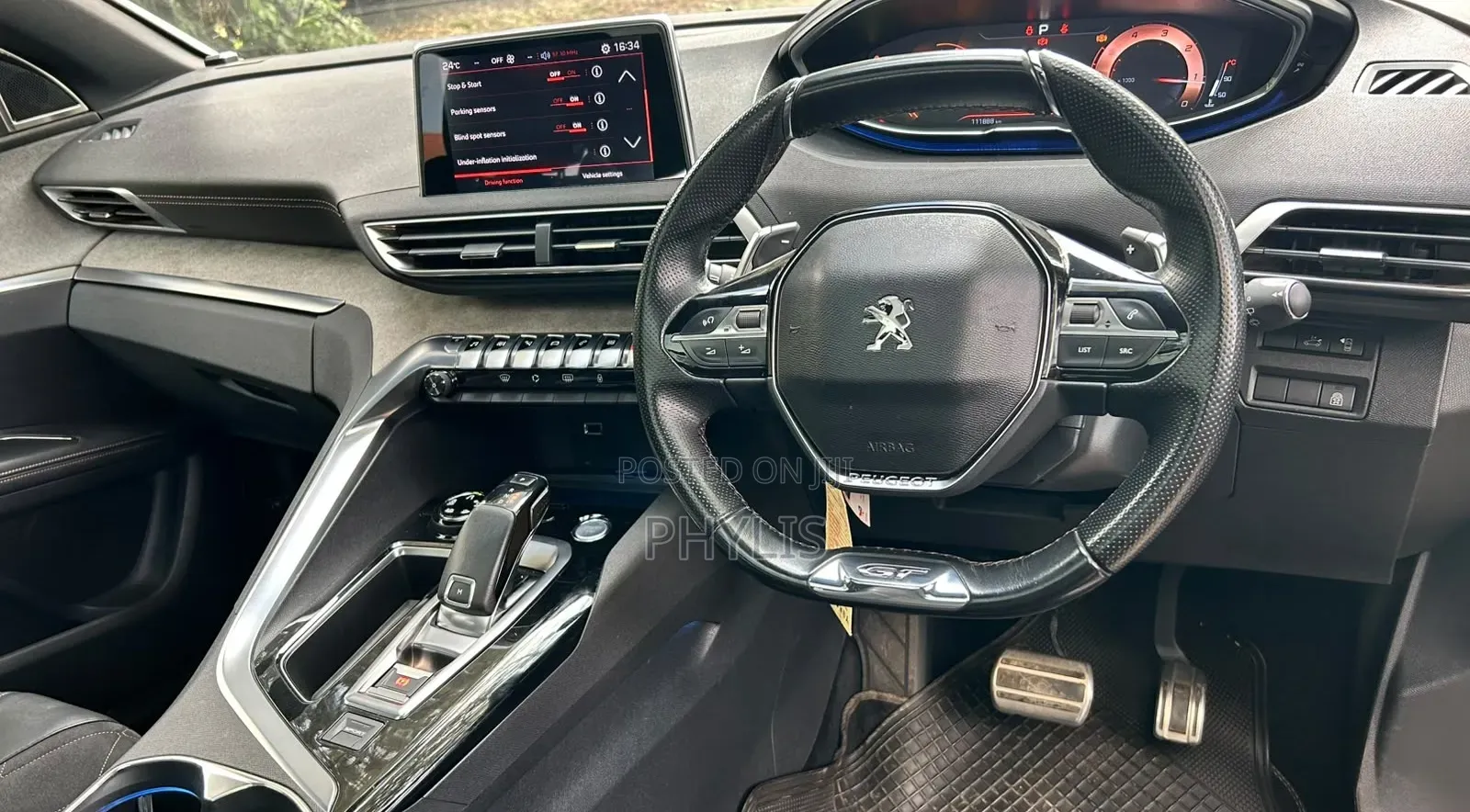 Peugeot 5008 2018 Green