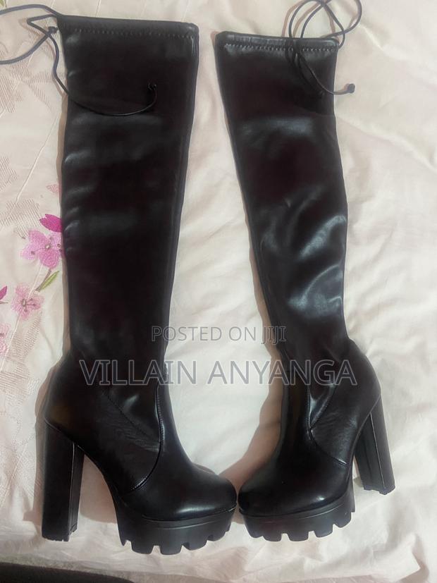 High Heel Boots - thumbnail 2
