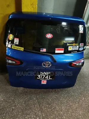 Boot/Tailgate Toyota Sienta.