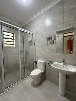 4bdrm Villa in Mlolongo for sale