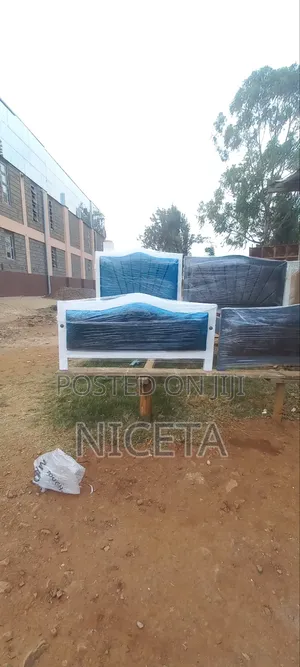 4by6 Chester Bed Any Colour Just Order ]0)