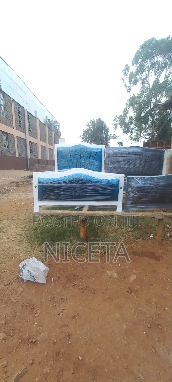4by6 Chester Bed Any Colour Just Order ]0)